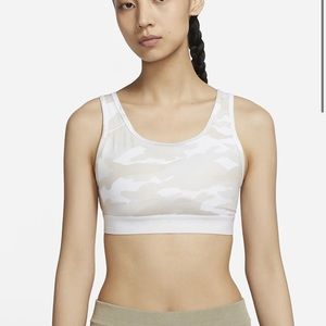Nike Pro Swoosh Sports Bra